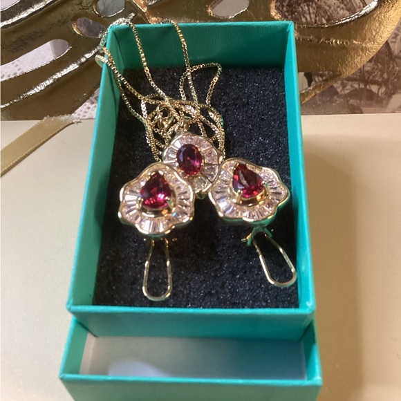 Elegant Gold and Red Jewelry Set Necklace and Earrings - Picture 5 of 12